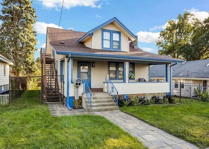 The Heights Nook Peaceful Getaway With A Den Holiday home Peoria